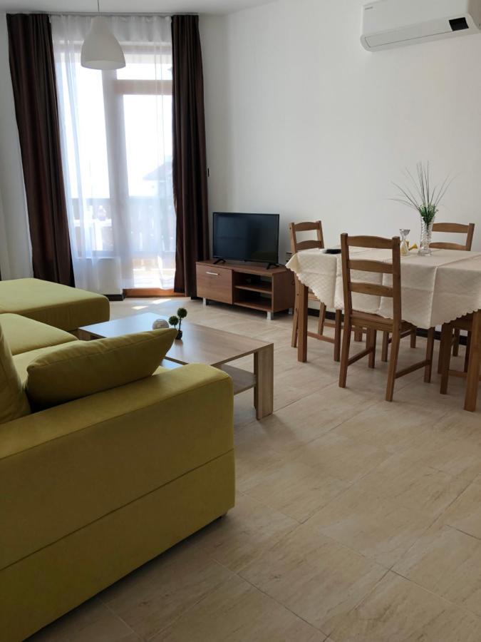 Aquamarine Apartments Sveti Vlas Exterior photo